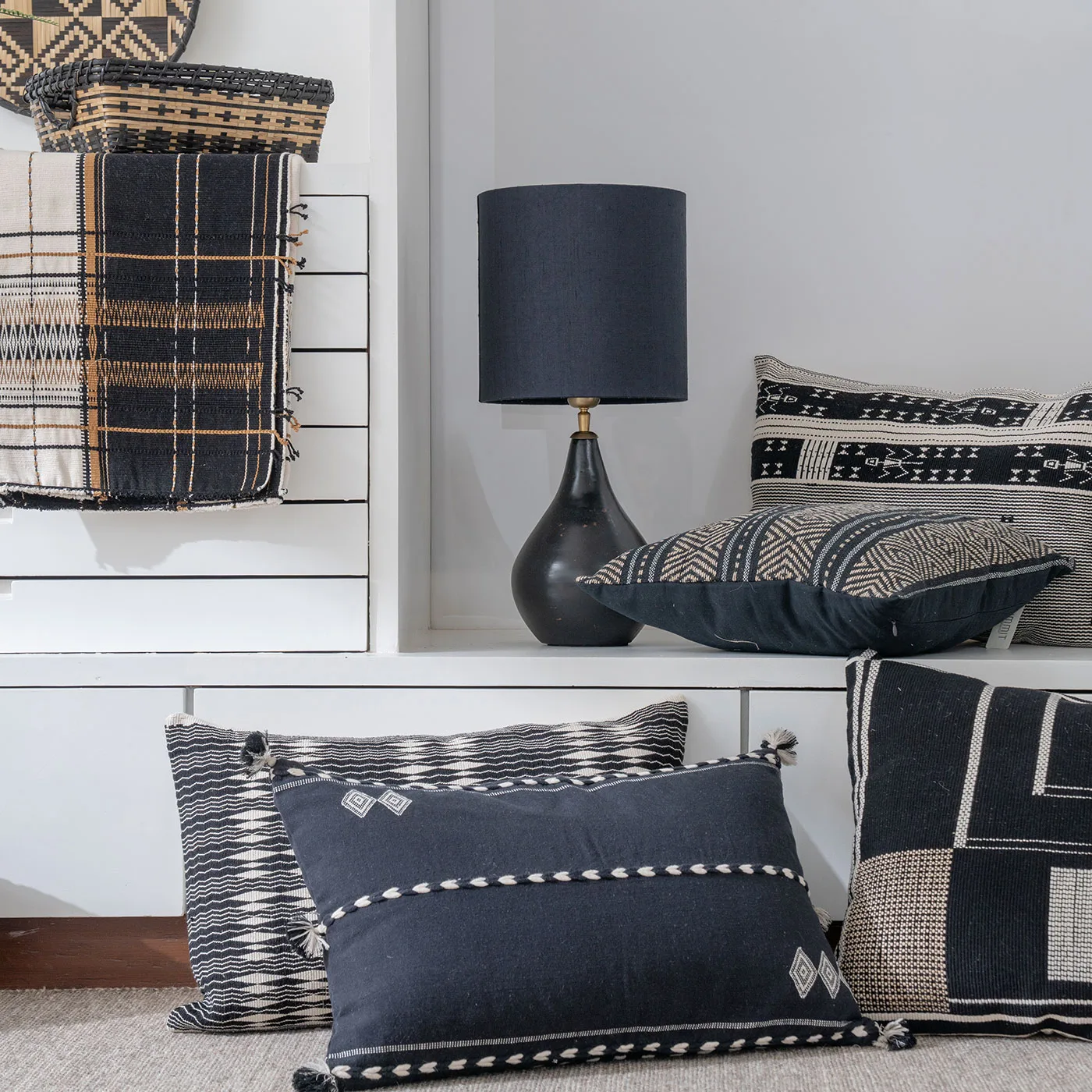 Maahi Black Handwoven Cushion Cover - Image 3