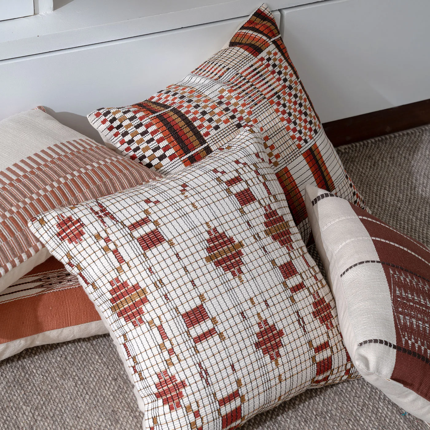 Chetna Ivory / Red Naga Handwoven 100% Cotton Cushion Cover - Image 2