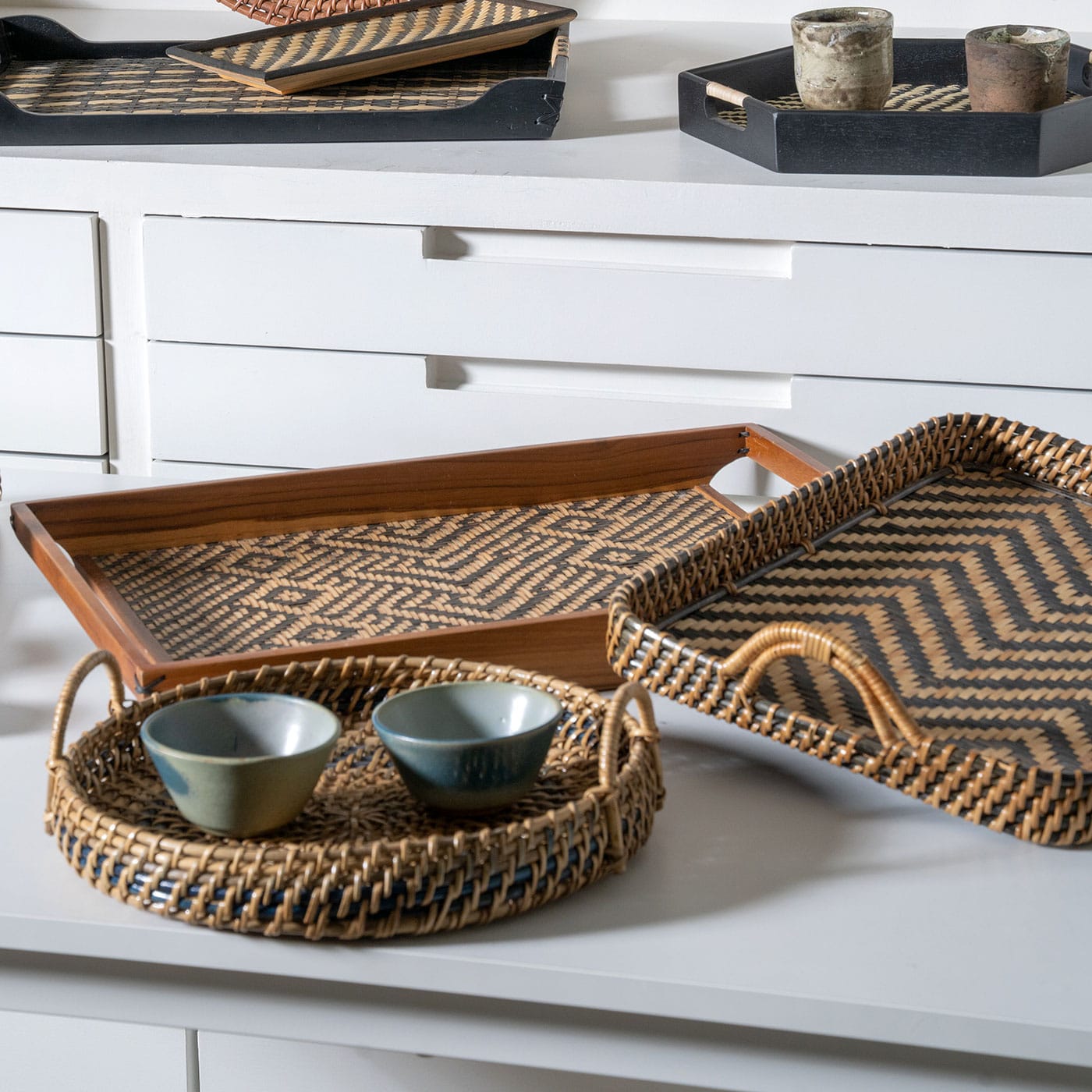 Veda Black / Ecru Natural Fibre Handwoven Tray - Image 3