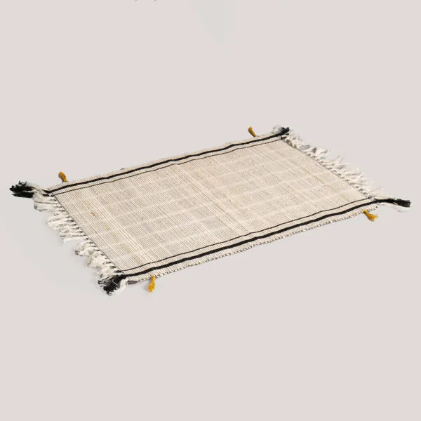 Reman Gray Banana Fibre Placemat