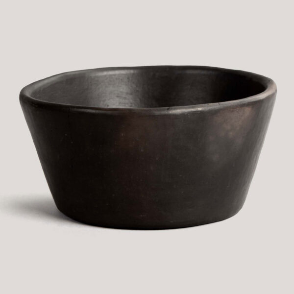Tara Black Stone Pottery Bowl Medium (Set of 4)