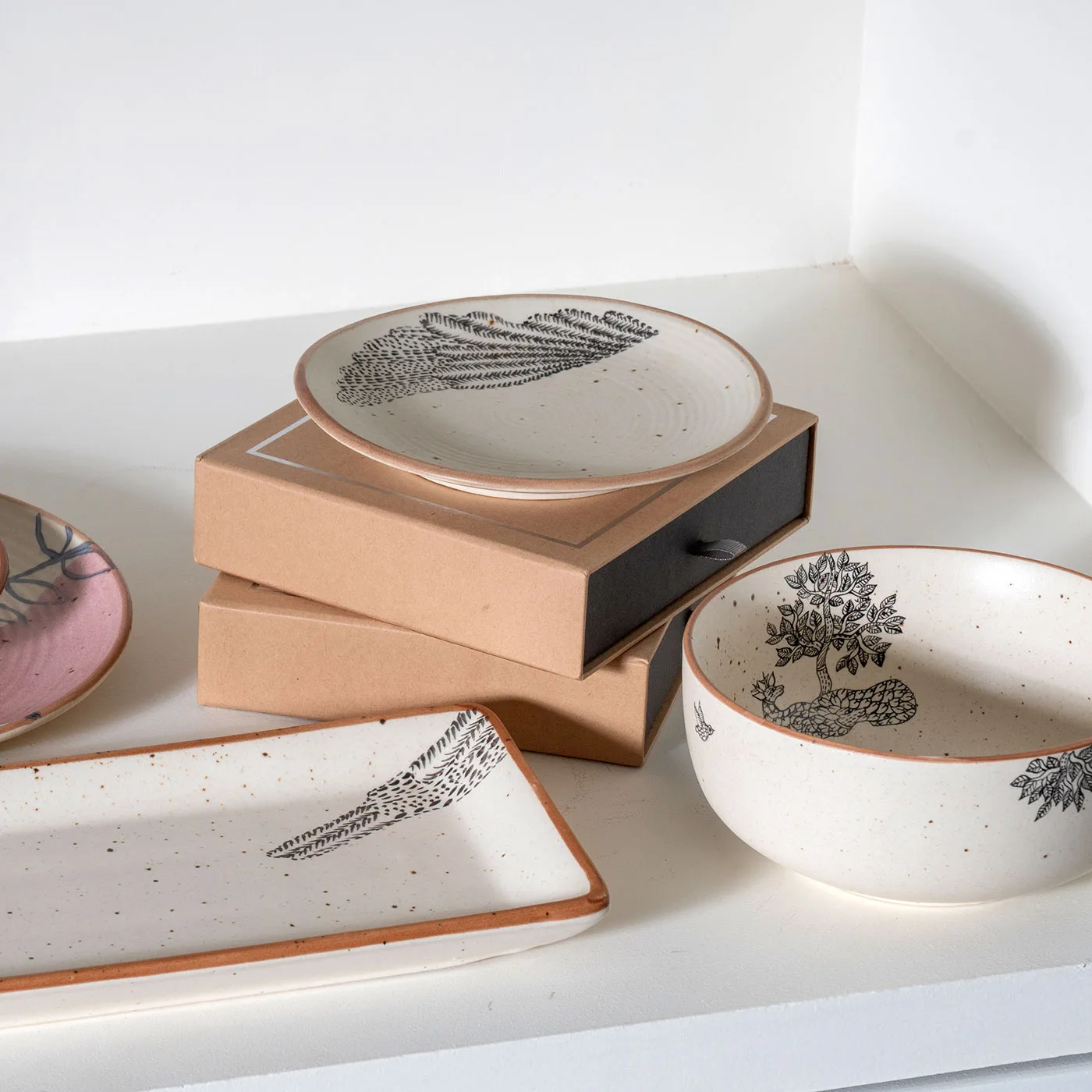 Sara Ivory Handprinted Gond Ceramic Quarter Plate (Set of 4) - Image 3