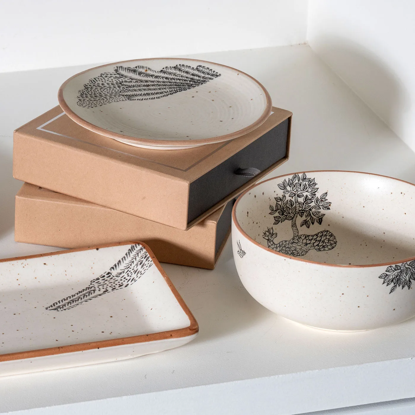 Hiran Ivory Handprinted Gond Ceramic Serving Bowl - Image 3