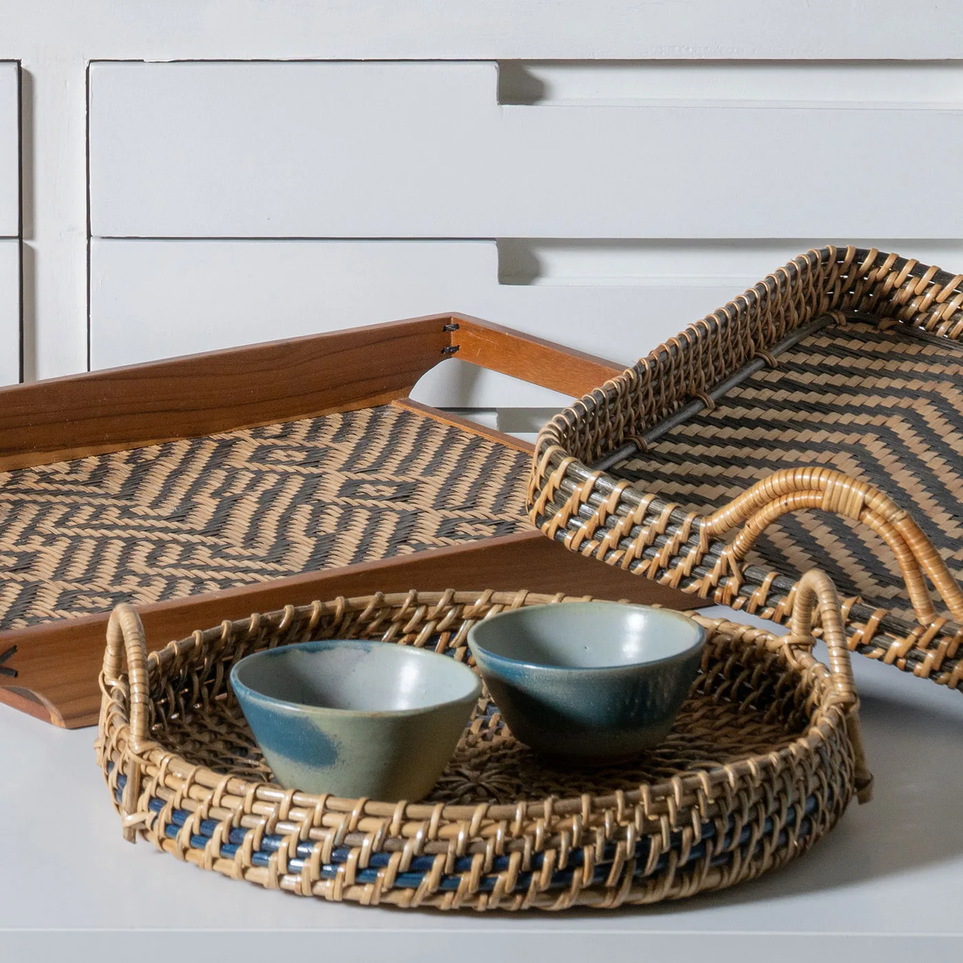 Ria Blue / Ecru Natural Fibre Handwoven Tray - Image 3