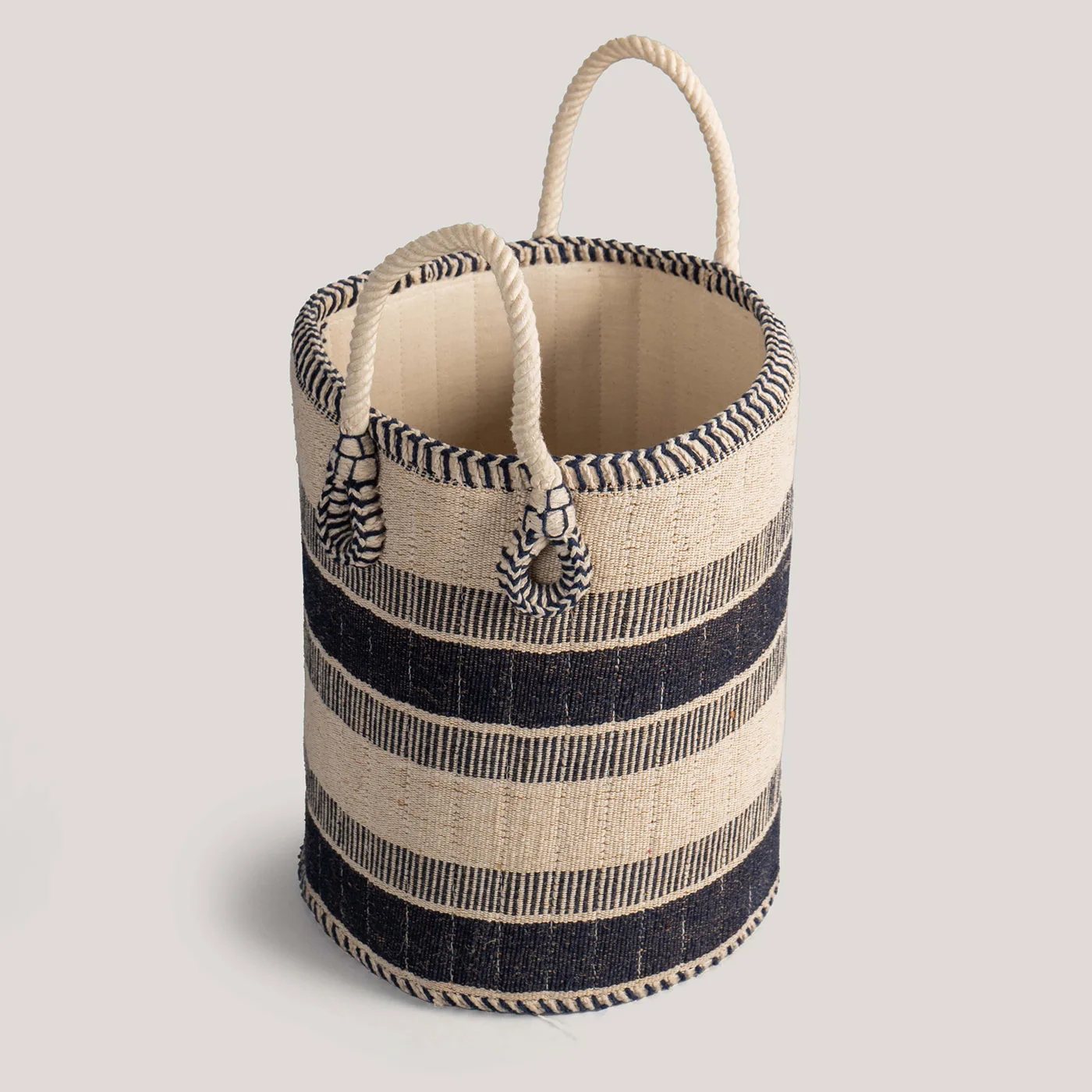 Black / Ecru Handwoven Natural Fibre Basket - Image 2
