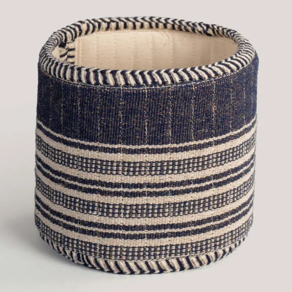 Aryana Black Handwoven Natural Fibre Planter