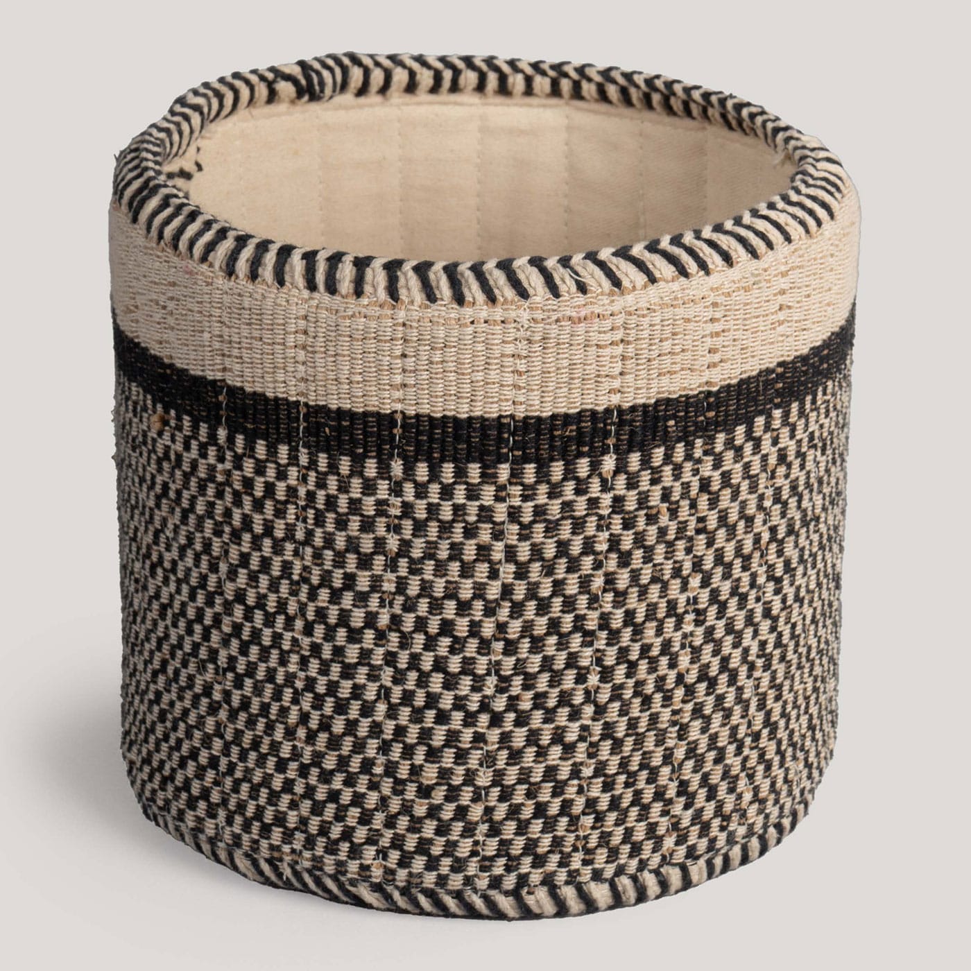Isha Gray Handwoven Sabala Natural Fibre Planter