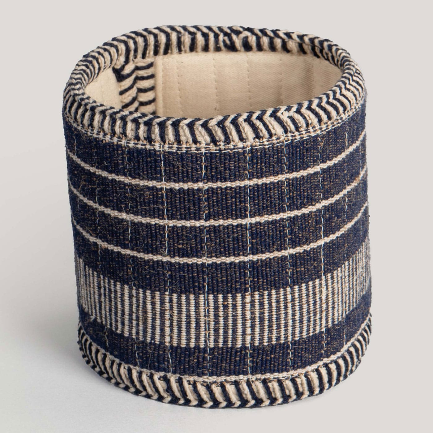 Kabir Black Handwoven Sabala Natural Fibre Planter