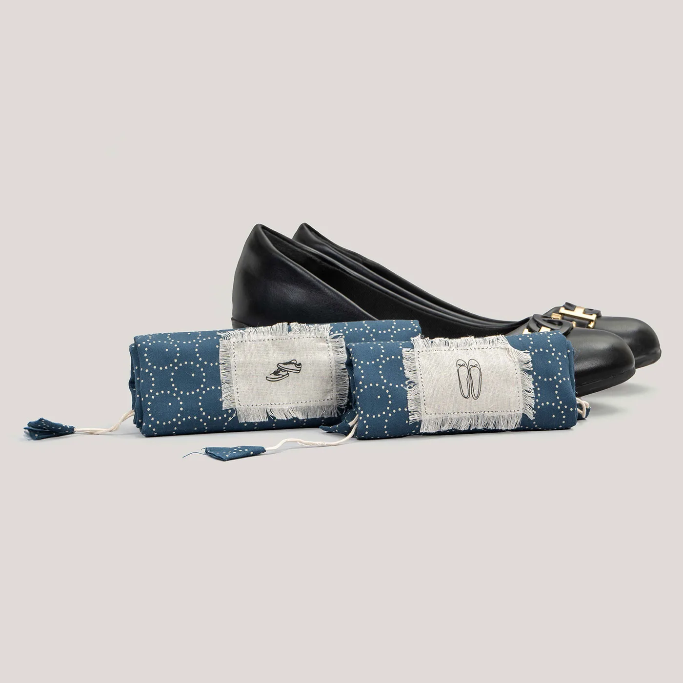 Golu Indigo Printed Cotton Shoe Bag - Image 2