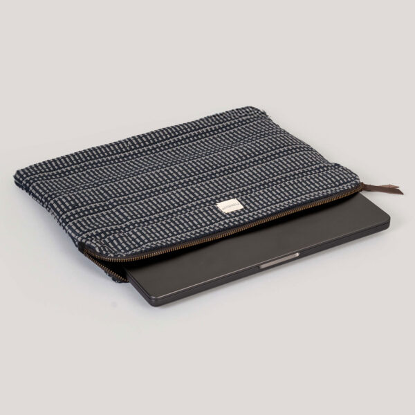 Lotte Charcoal Handwoven Cotton Laptop Sleeve (Small)