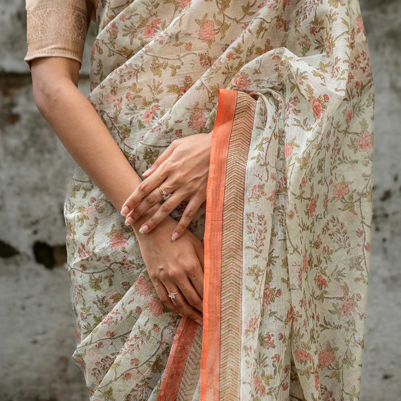 Eshaa Coral Kota Doria Handwoven Cotton Silk Saree - Image 3