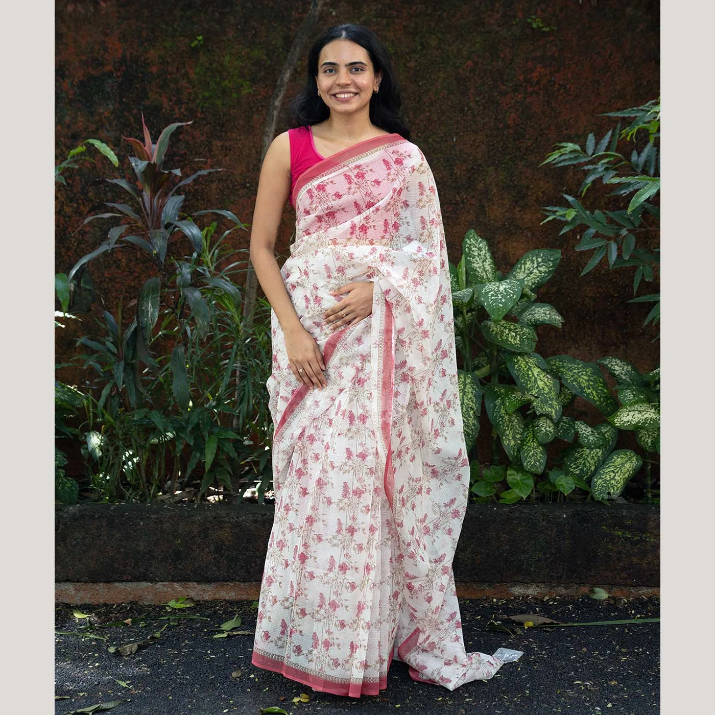 Megha Maroon Kota Doria Handwoven Cotton Silk Saree - Image 4