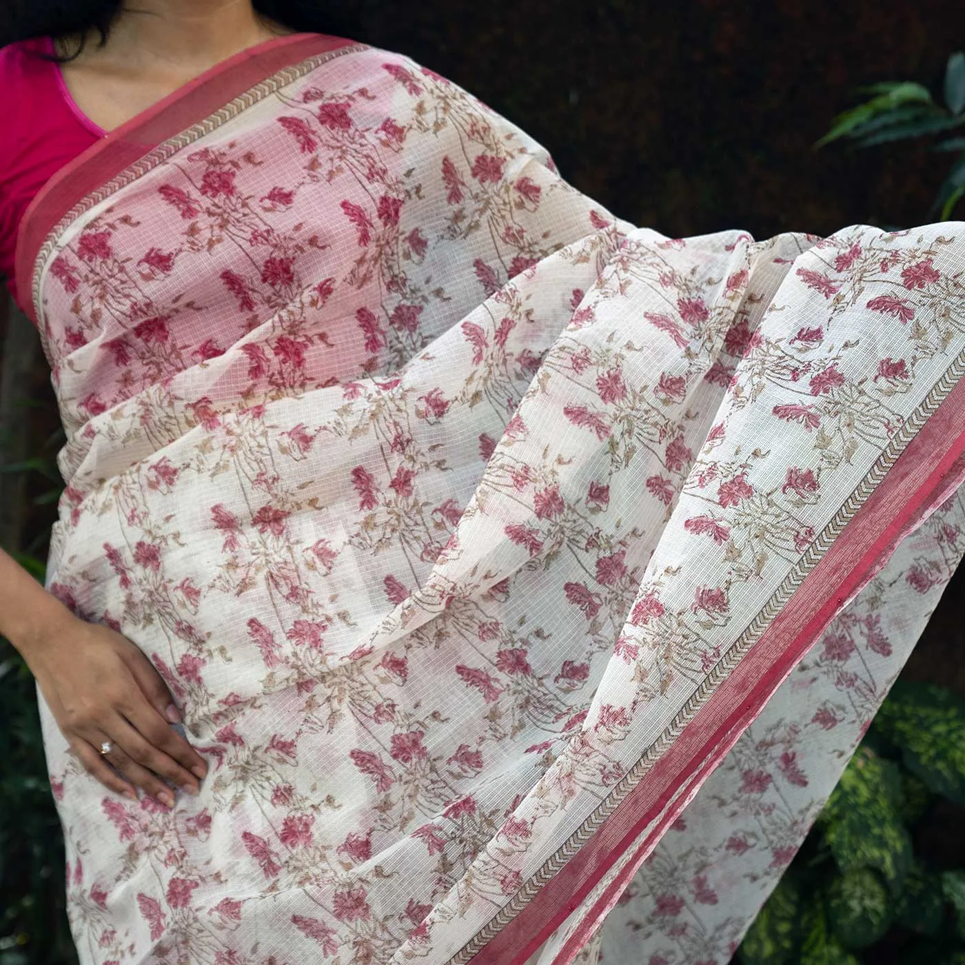 Megha Maroon Kota Doria Handwoven Cotton Silk Saree - Image 5