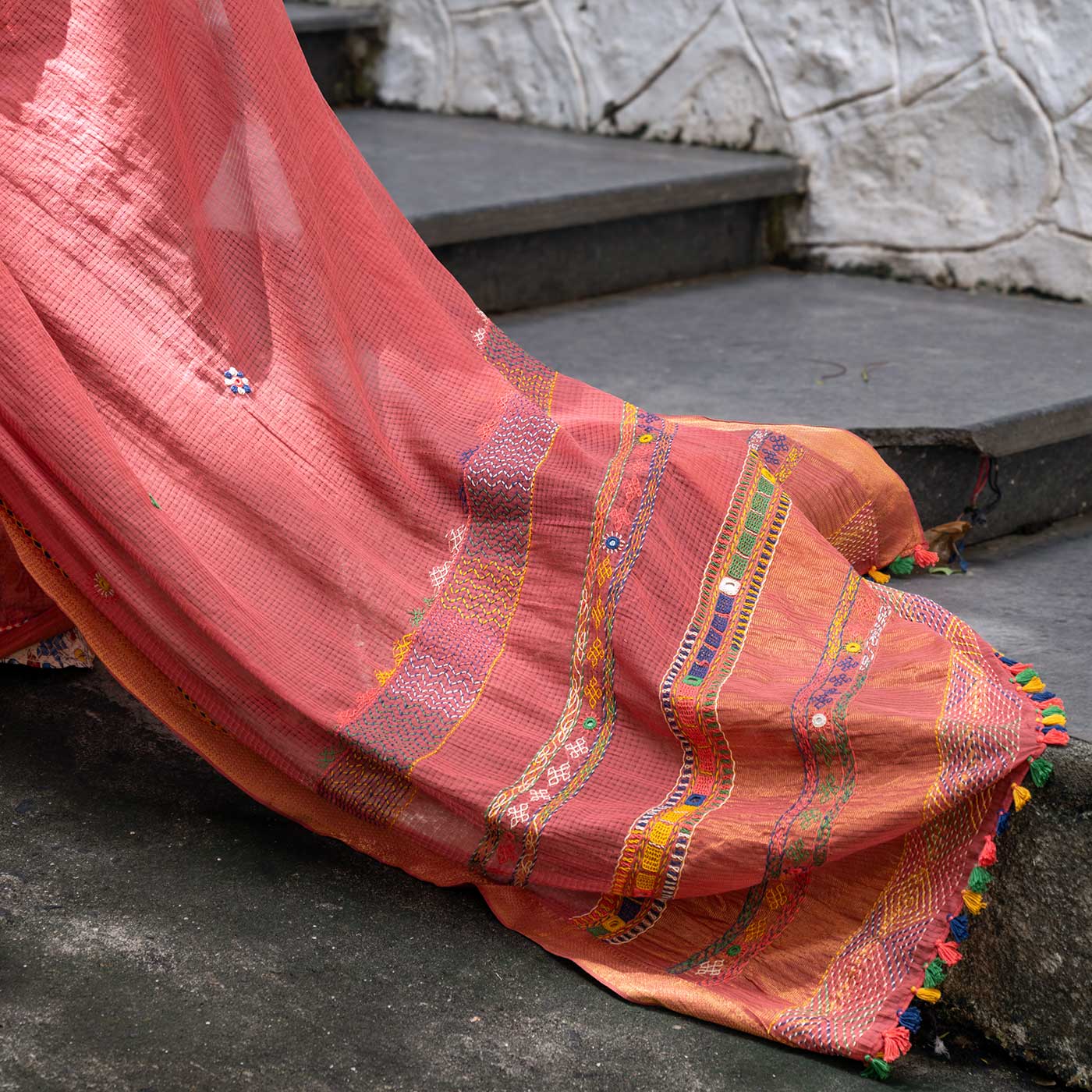 Dharana Coral Red Banjara Hand Embroidered 100% Cotton Saree - Image 3