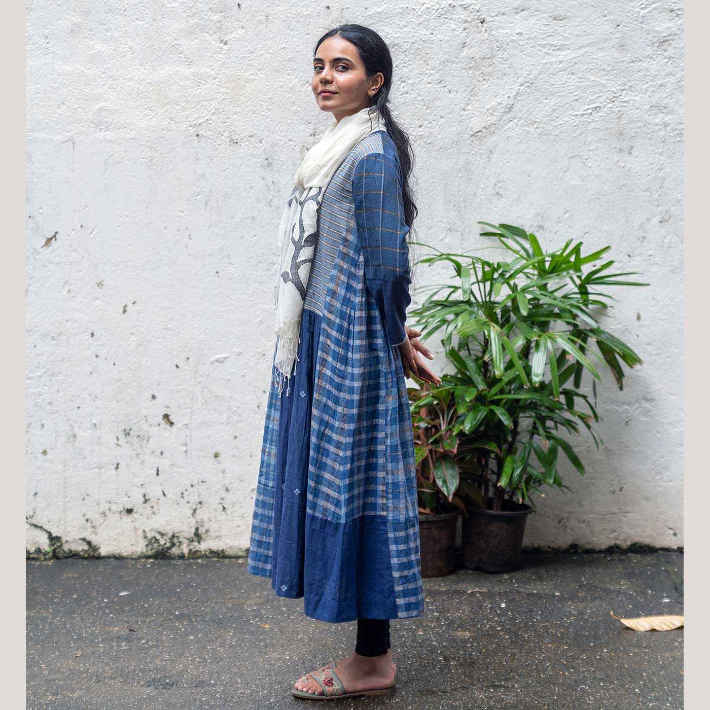 Ekansha Blue Jamdani Handwoven Handspun Cotton Top - Image 5